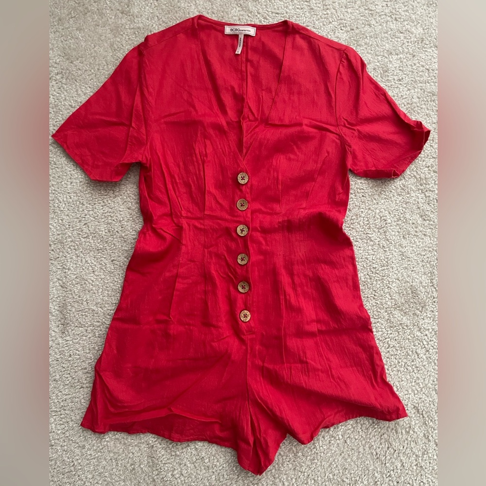 Women's BCBGeneration Button Front Romper in Cherry. Size XS X-Small